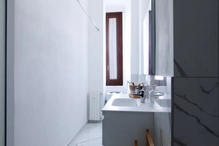 3705 Milan Modern Stay by Barbarhouse