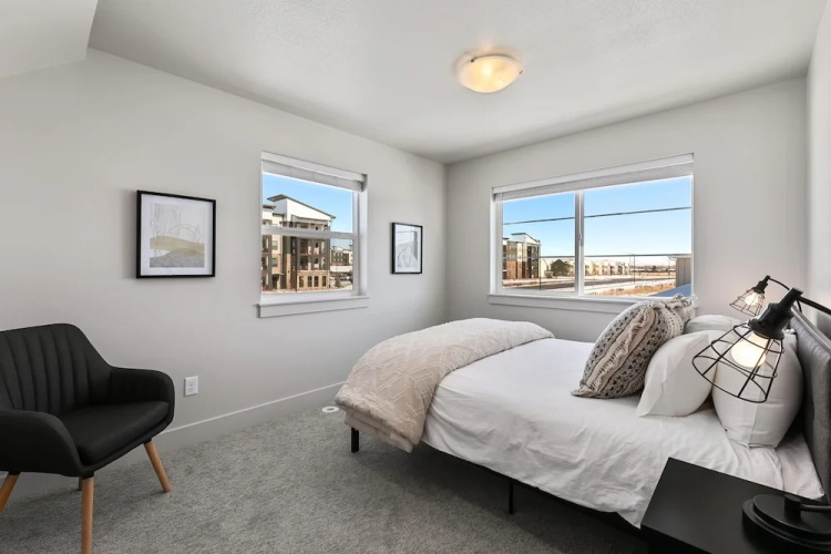938 Jerome St Unit 3