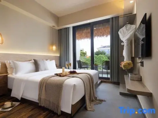 Standard Double room with balcony and with garden view