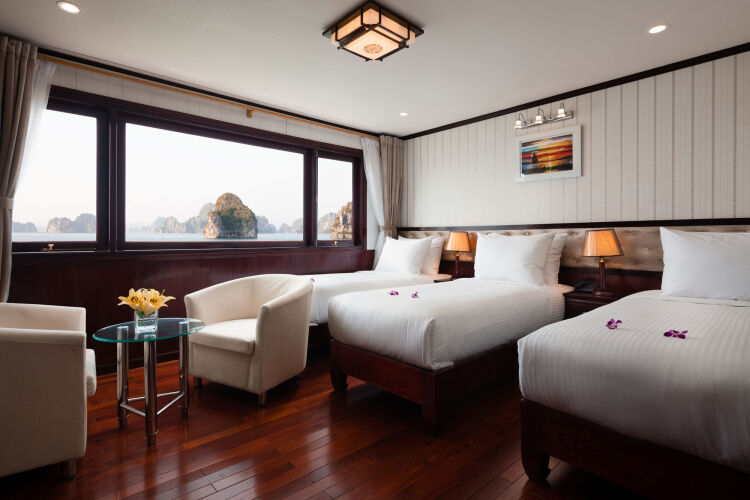 Halong Silversea CruiseOver view