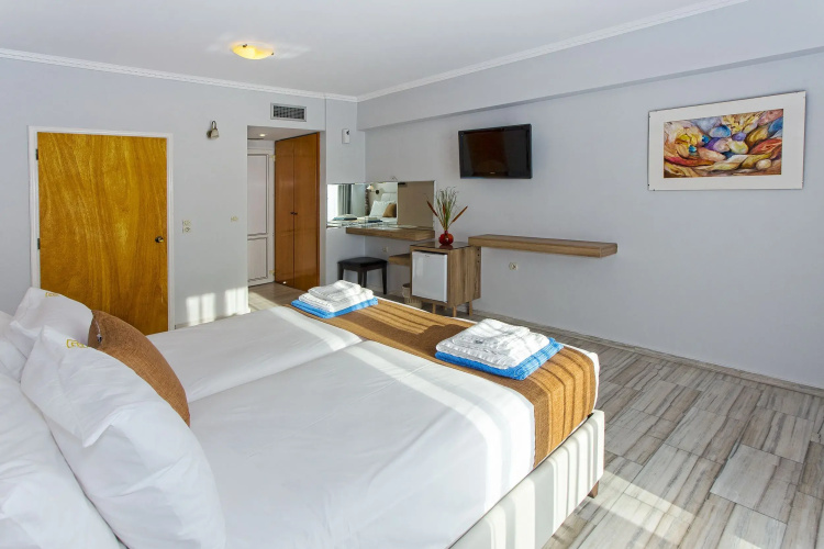 Aliki Hotel