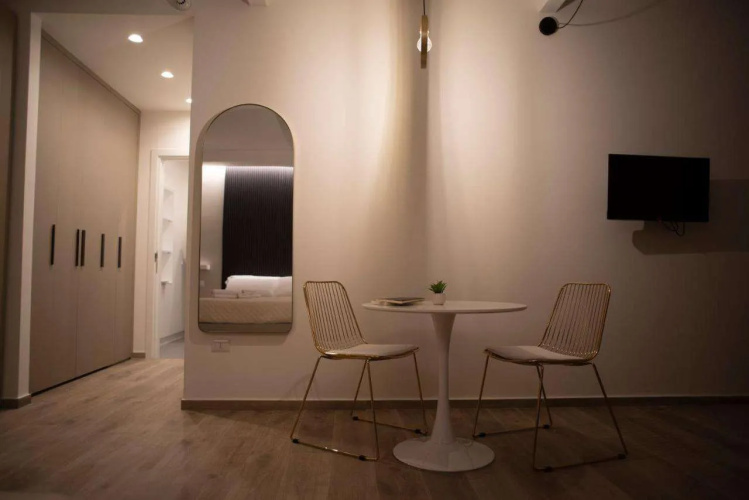 House Room Civico 56