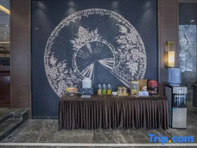 Ruzhou city Oasis Square Metropolo Hotel