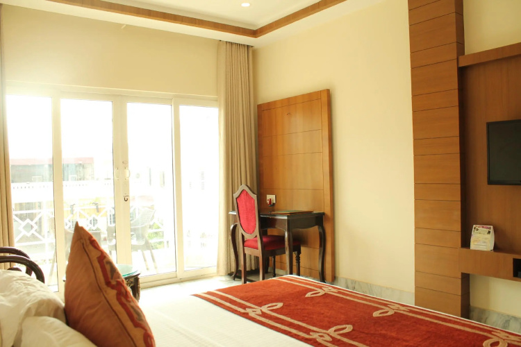 Hotel Surya
