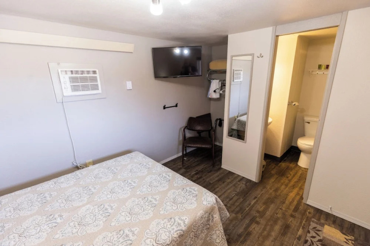Sunset RV Park and Motel