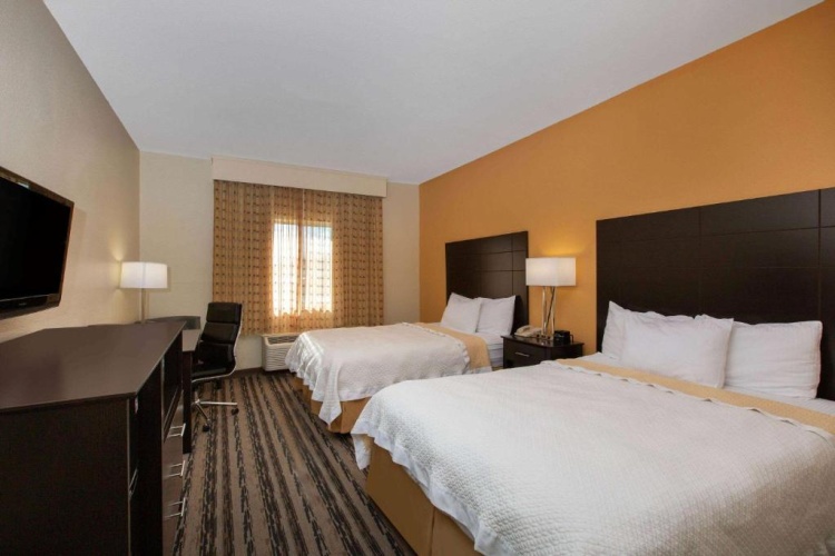 Deluxe Quadruple room