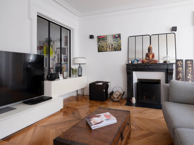 Paris Haussmann Elegant Residence