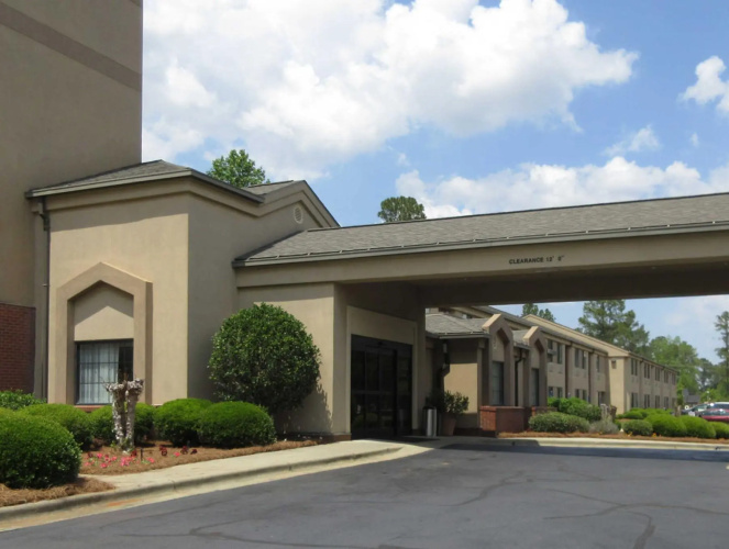 Ramada by Wyndham Albany GA
