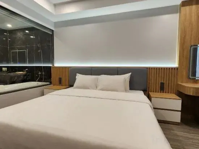 Lucky Phoenix Hotel & Apartment