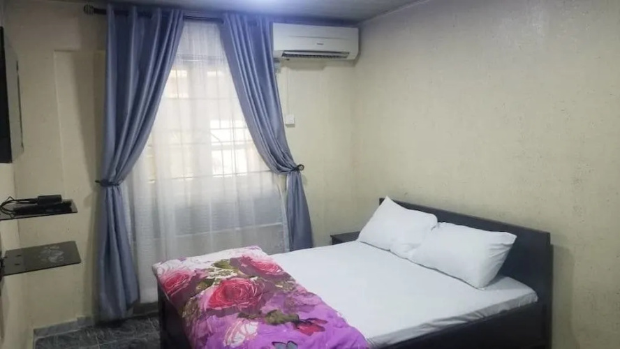 Victoria Suites
