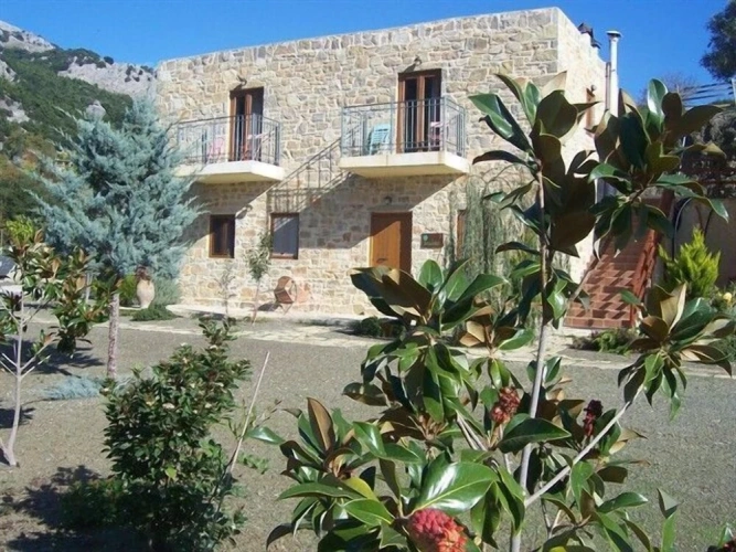 2 Bedrooms Luxury Quadruple room with balcony and with mountain view