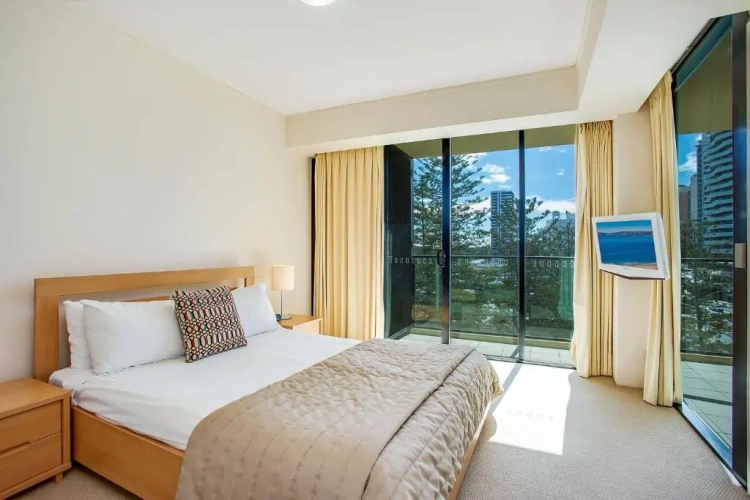 1 Bedroom Apartment with balcony and with view