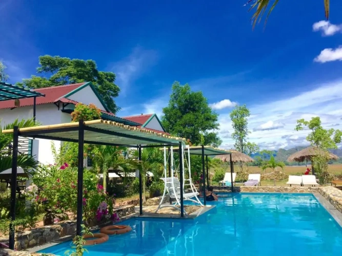 Deluxe Bungalow with garden view