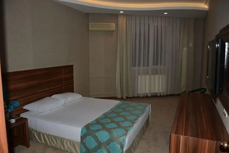 Ayintap Hotel
