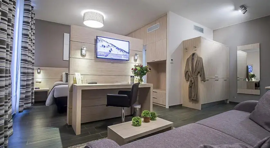 Best Western Plus Aero 44