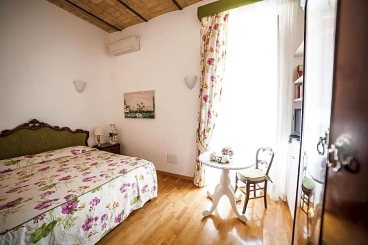 Deluxe Double room with view