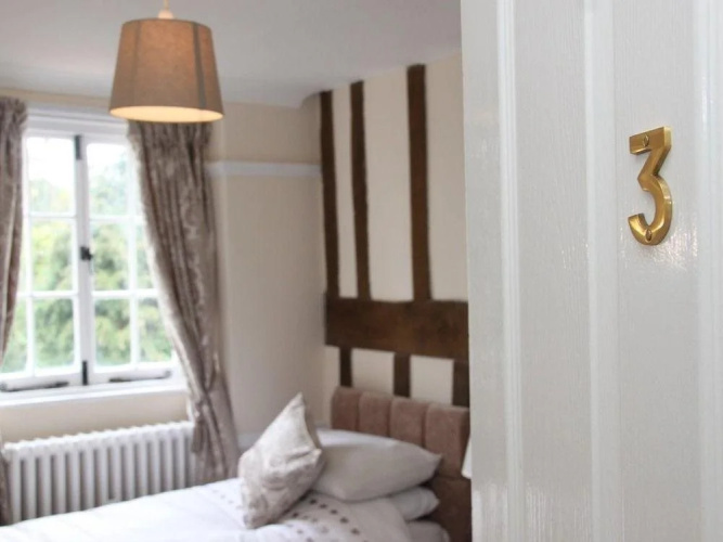 Eight Bells Hotel