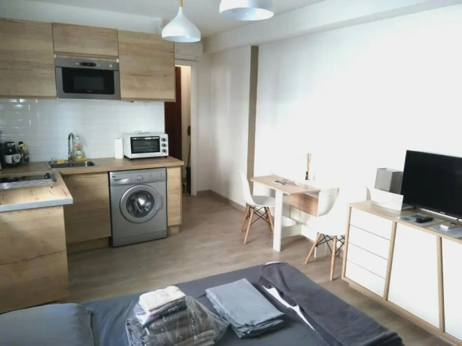 1 Bedroom Apartment