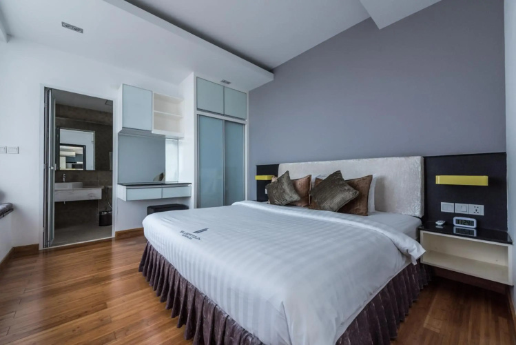 Naki Suites at Silvertown