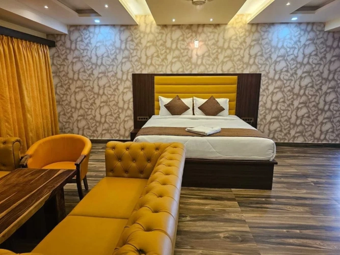 Suite with balcony
