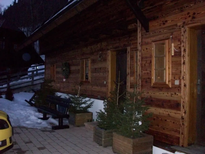 4 Bedrooms Cottage