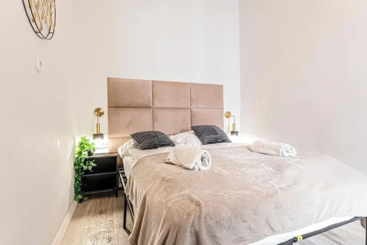 Cozy 2BR 1LR Apt Near Westbahnhof