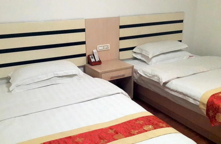 Minghuang Hotel
