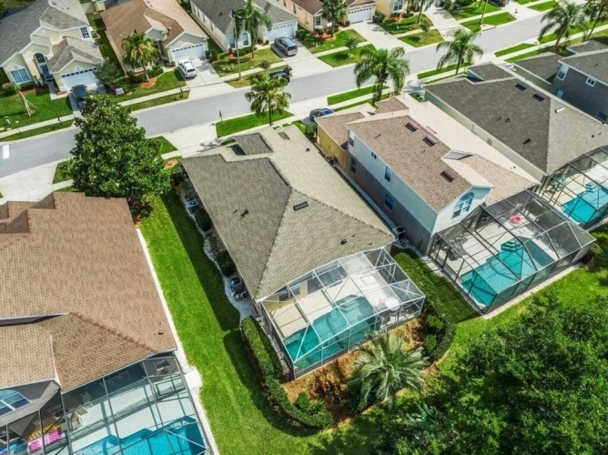 4 Bedrooms Villa