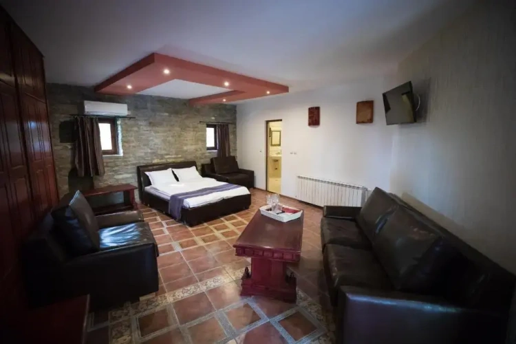 Double Suite