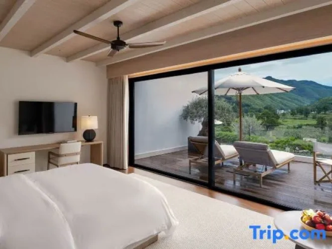 5 Bedrooms Standard Double room