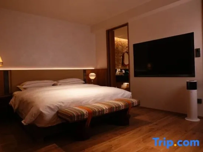 Family Suite with mountain view