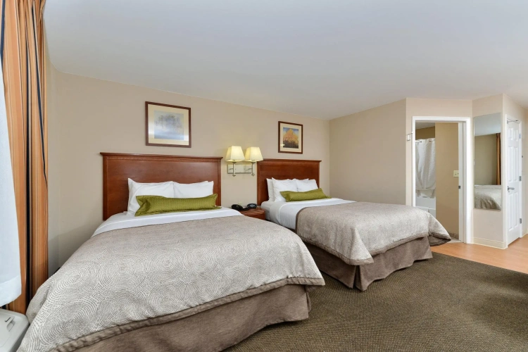Quadruple Suite
