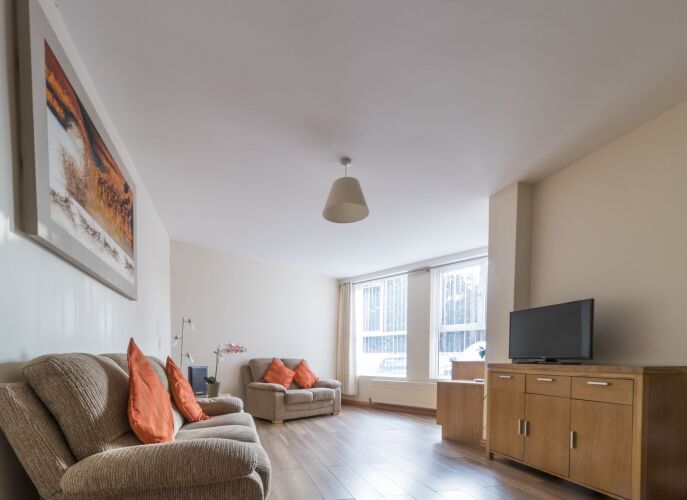 Broc House SuitesOver view