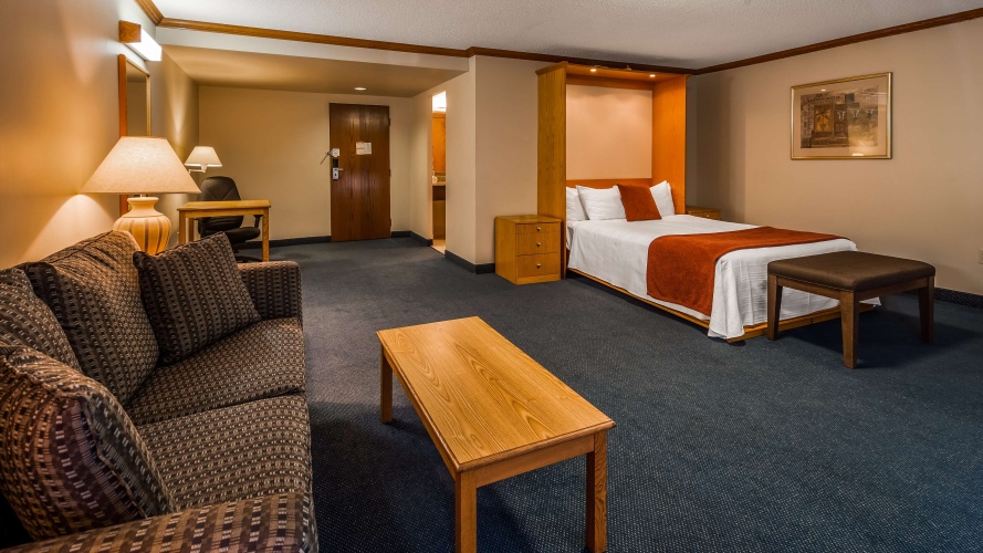Best Western Plus Guildwood Inn photo 6