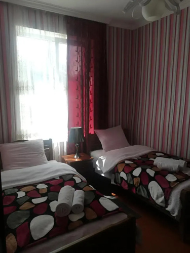 Nikoloz Guesthouse