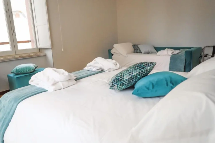 Triple room