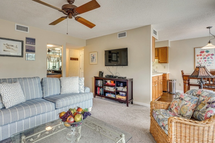 2 Bedrooms Apartment
