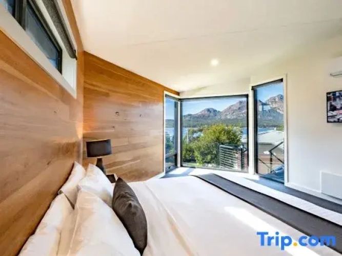 2 Bedrooms Cottage