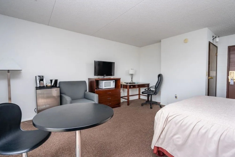 M&M Motel