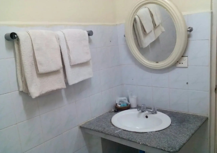 Zegyo Hotel