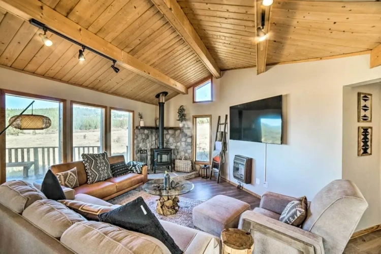 3 Bedrooms Cottage with balcony