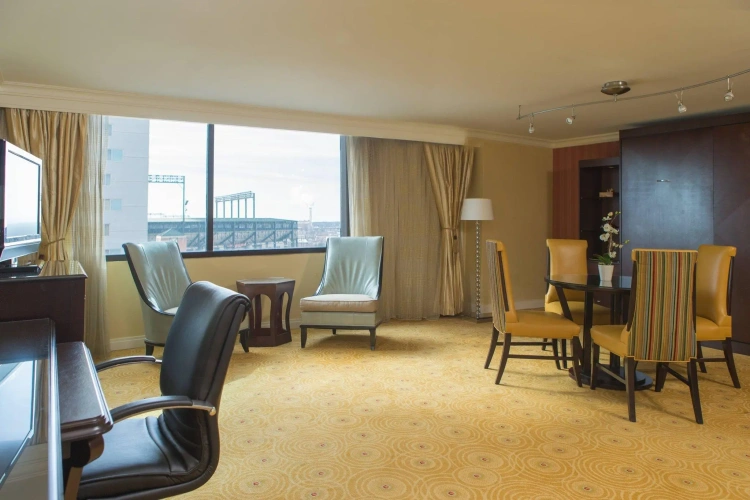 Standard Double room with city view