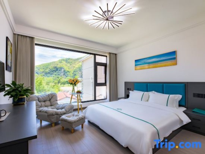 Standard Double room with view