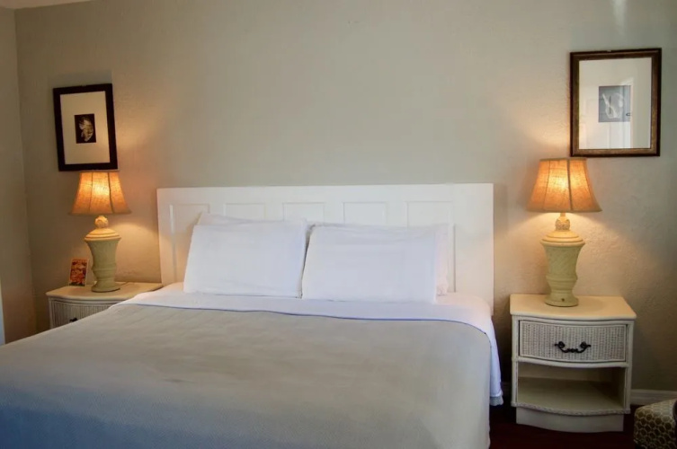 Sta 'n Pla Motel
