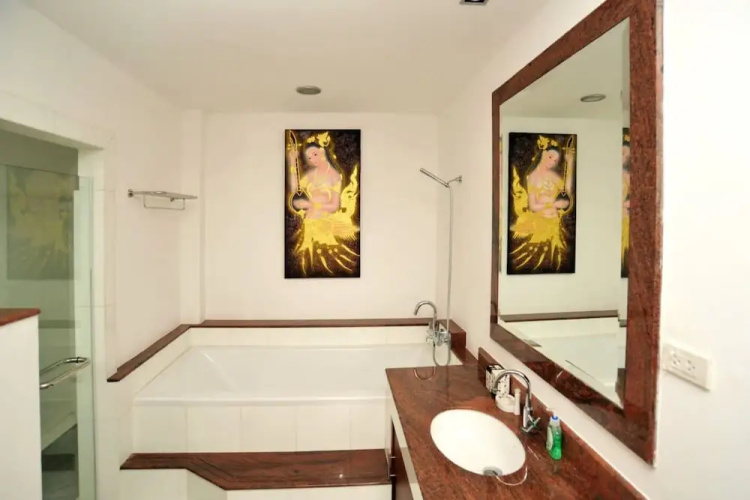 4 Bedroom Sea View Villa Big Buddha