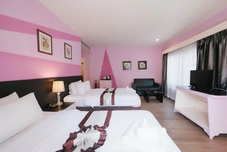 Deluxe Twin Suite
