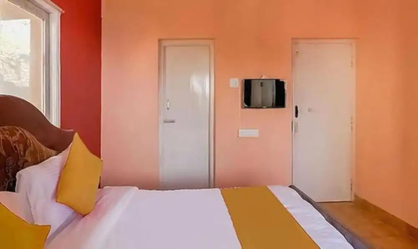 FabHotel Green Castle Resort
