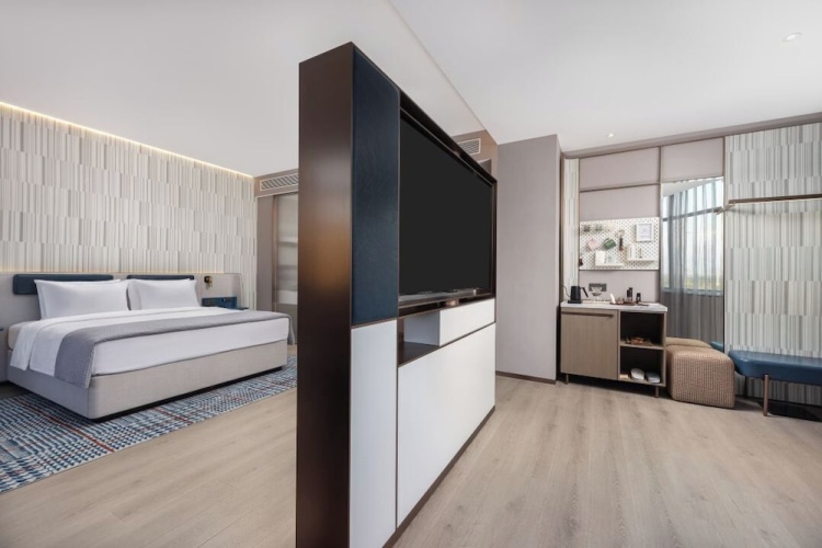 Standard Double room with city view