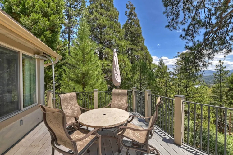 Beautiful Lake Arrowhead Cabin w/ EV Charger