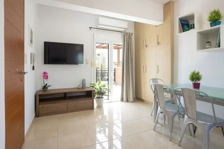 Anemos Deluxe Suites - Maistros